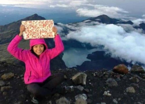 Mount Rinjani Summit 2 Days Trek Start Sembalun