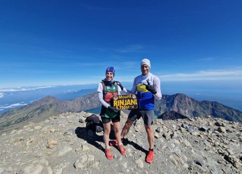 3D-2N Sembalun Trekking Rinjani Summit – Lake